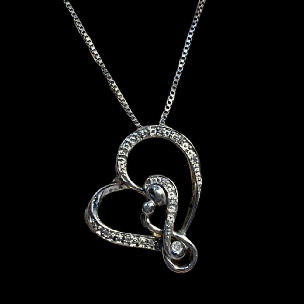 Timeless Jewelry - Diamond Accent Heart Necklace - 925 Sterling Silver - Embrace